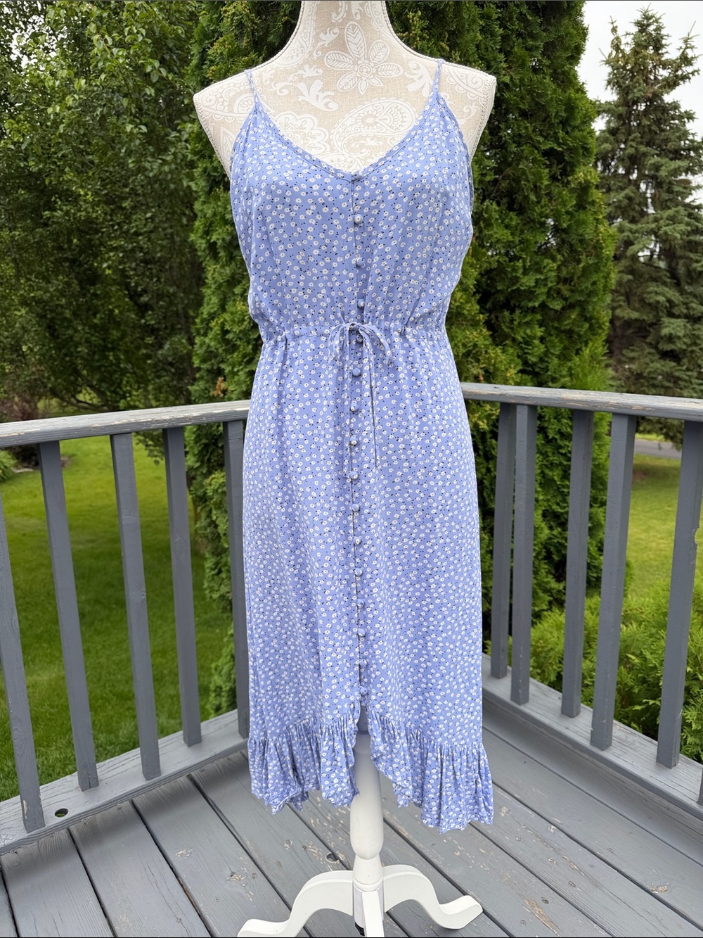 Women’s Blue Floral Button-Front Sundress sz L
